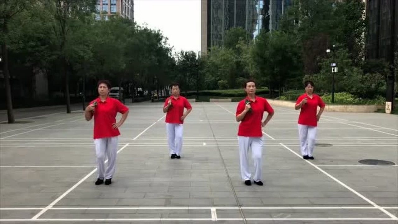穴位拍打-中府穴云门穴-一起学拍打-广场舞教学-太极拍打_腾讯视频