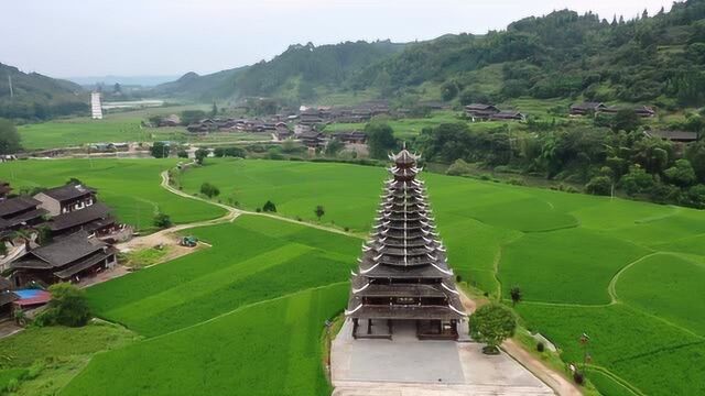 航拍湖南西楼古村,侗族吊脚楼,鼓楼古塔,依山傍水让人流连忘返