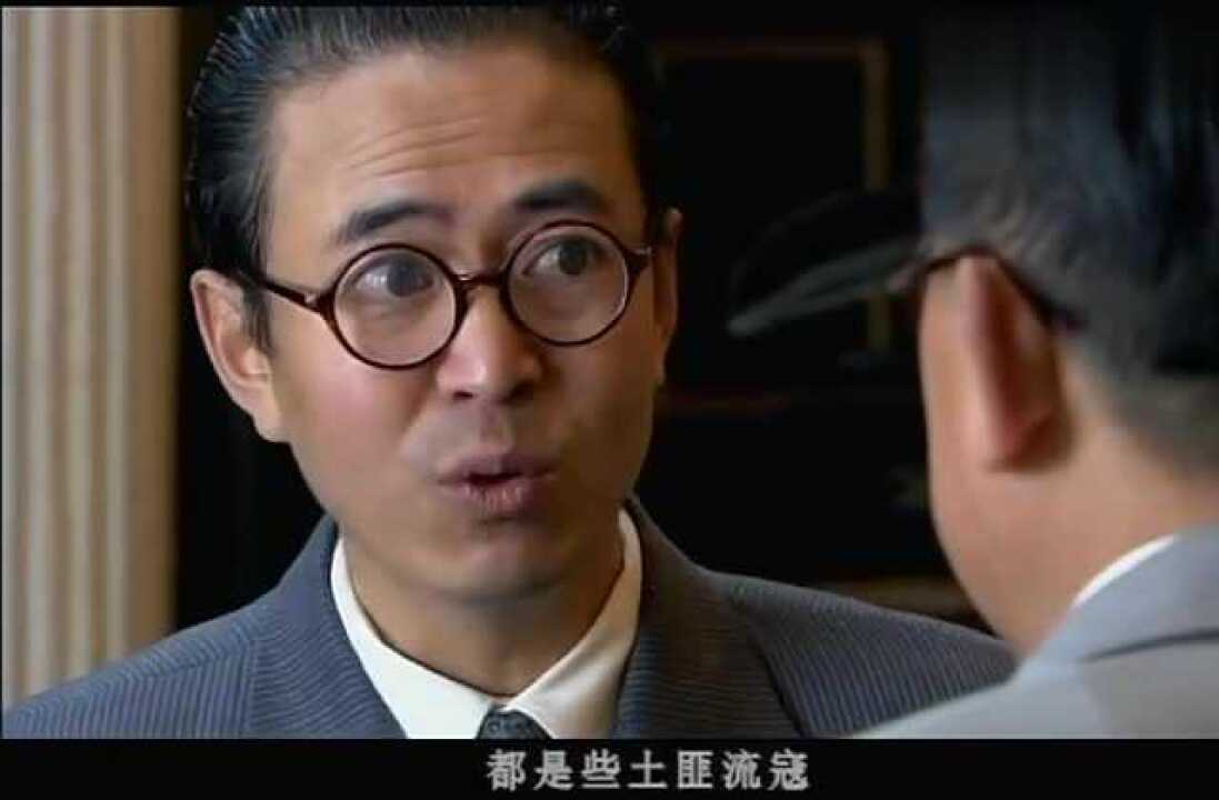 東陵大盜:金院長將翡翠白菜西瓜拿給孔部長看,孔看的眼睛都直了