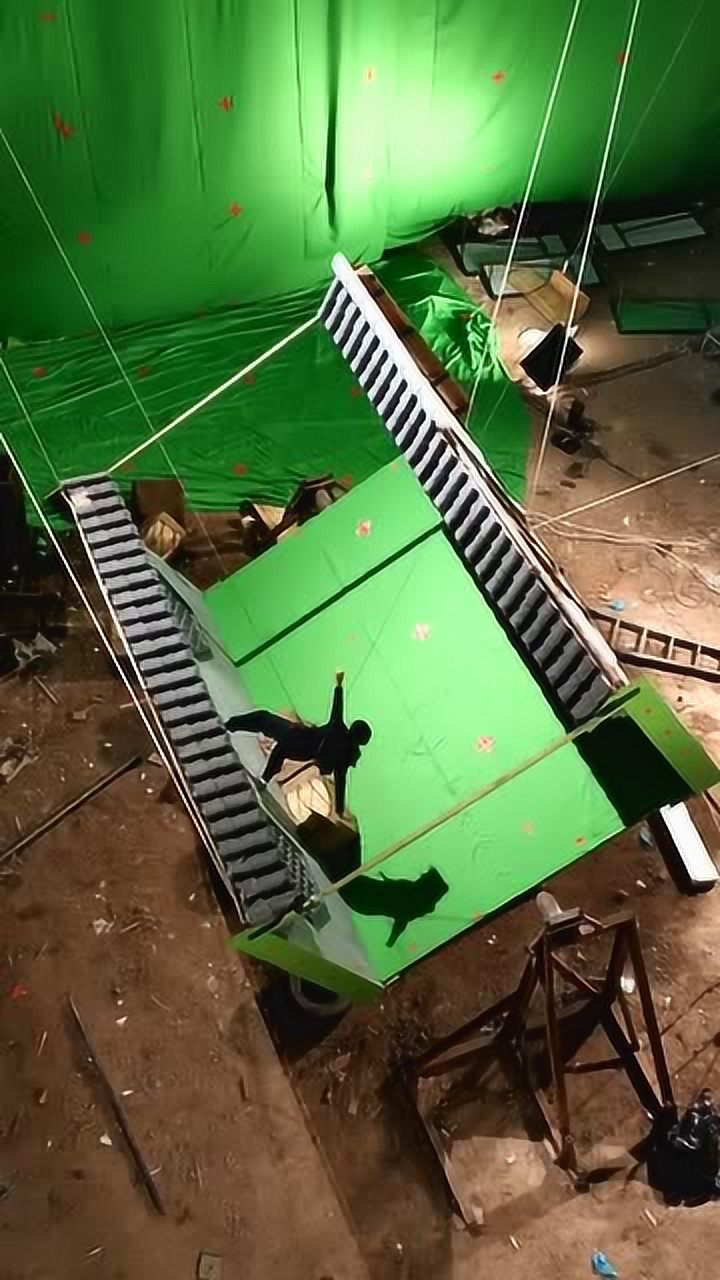 实拍拍戏片场,原来剧里的飞檐走壁是这样拍的,网友:长见识了