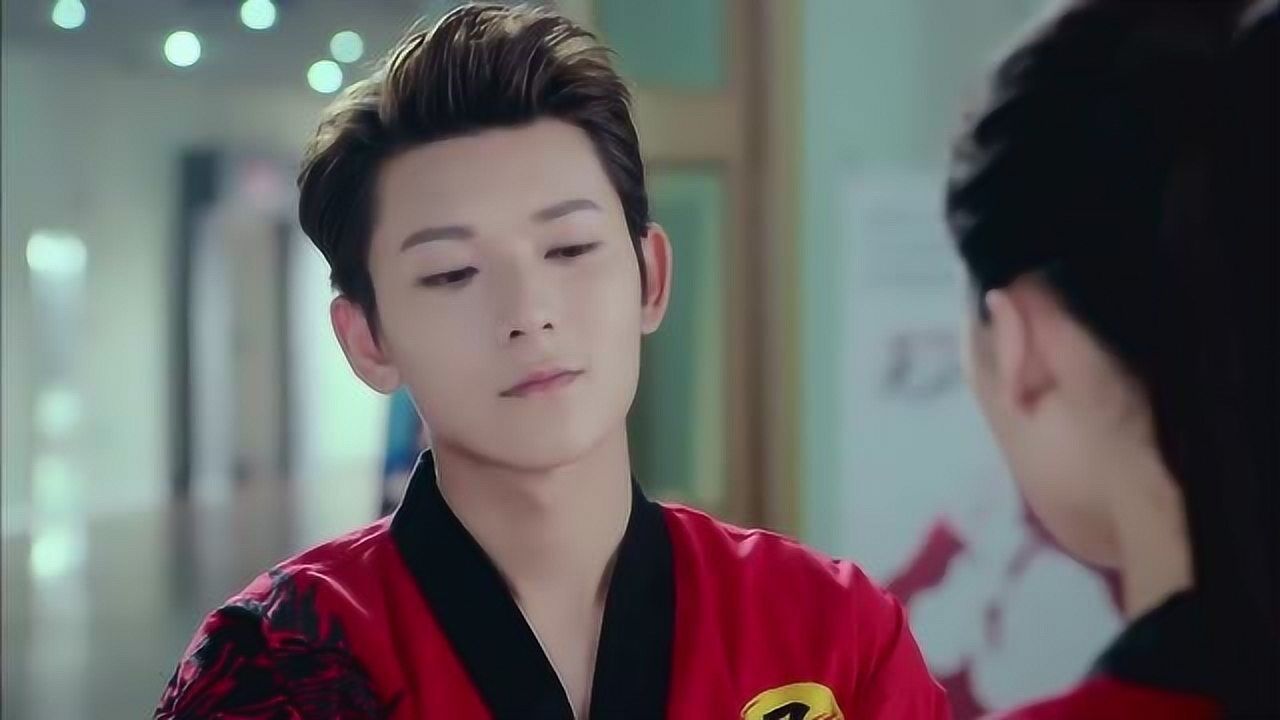 旋风少女尹秀是风云最杰出的代表成为最强能不择手段