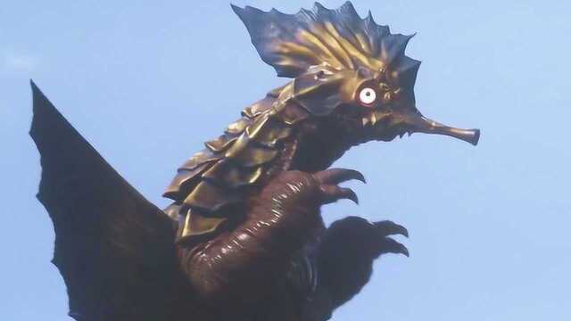 泰迦奥特曼破裂的香水瓶引发水域怪兽魔杰帕登场