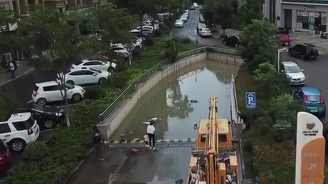 浙江安吉短时强降雨致车库没顶