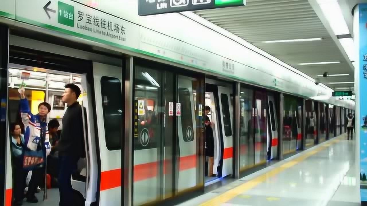 深圳地铁罗宝线,南车株洲列车,开往机场东方向