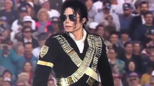 世界顶级演唱会啥样？MJ一动不动就能让全场疯狂，尖叫声就没断过