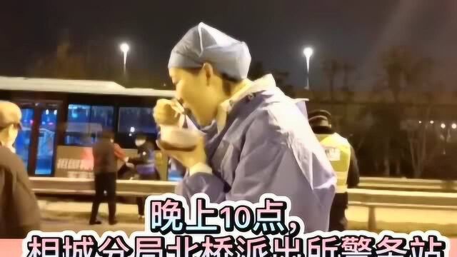 江苏00后“包子哥”,连夜做500个包支援医疗队,温暖了整个城市!