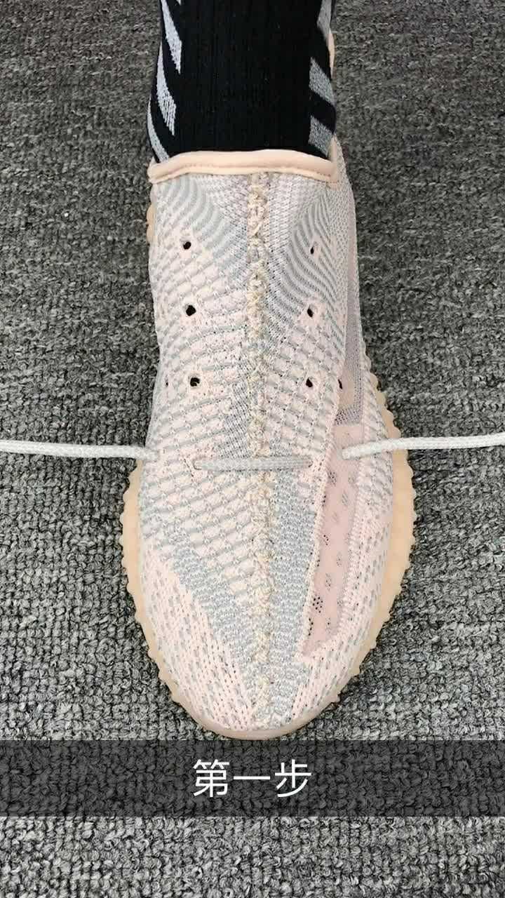 非常好看的椰子粉色天使系列,这样系起来的鞋带好好看