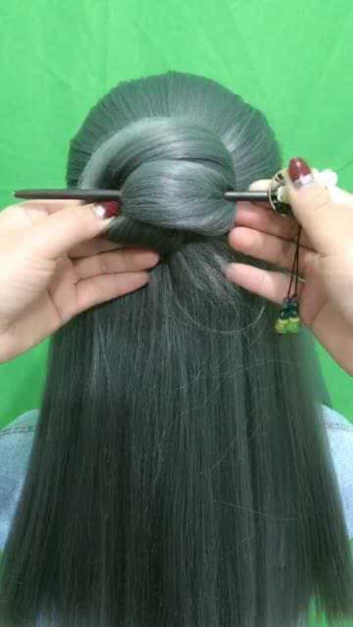 古装美女扎头发这么简单