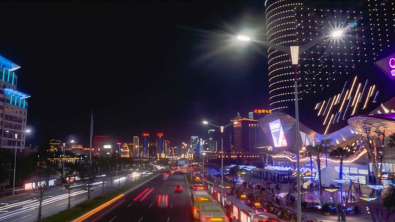 实拍南宁民族大道夜景高楼林立夜色繁华这气派堪比一线城市