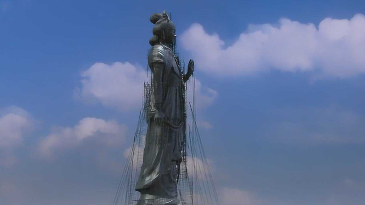 狄仁杰之通天帝国:为了建造武则天的这尊雕塑,几百人耗尽了心血