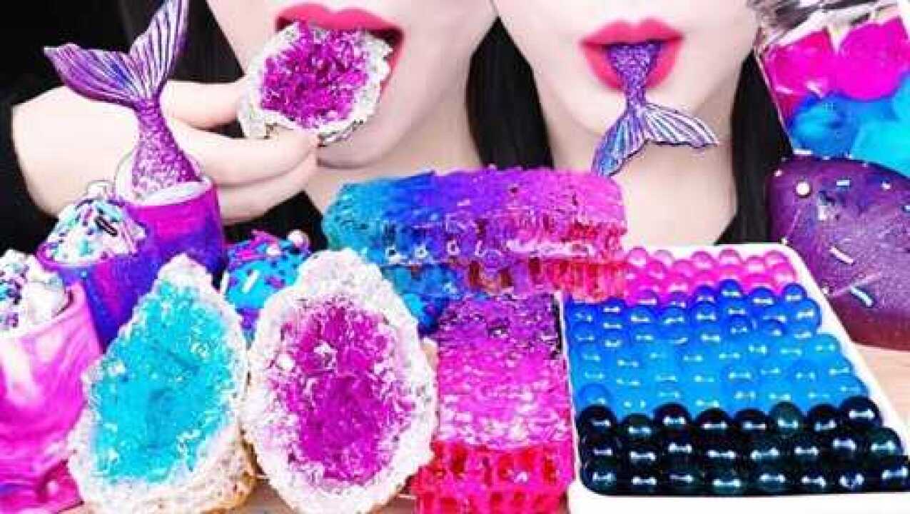 韩国美女吃播声控！水晶炫彩糖果蜂巢蜂蜜泡泡珠，咀嚼声太棒了！_高清