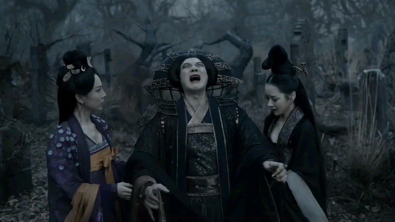 姥姥要把小倩嫁给黑山老妖,小倩连说,我不要,我不要.