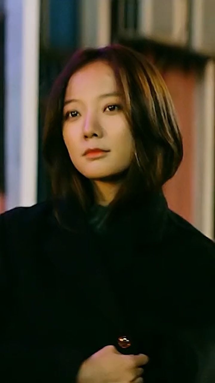 抗拒不了王珞丹的眼神.