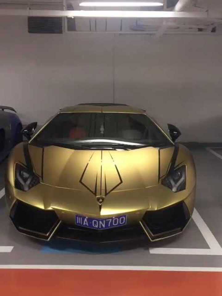 黄金版兰博基尼大牛