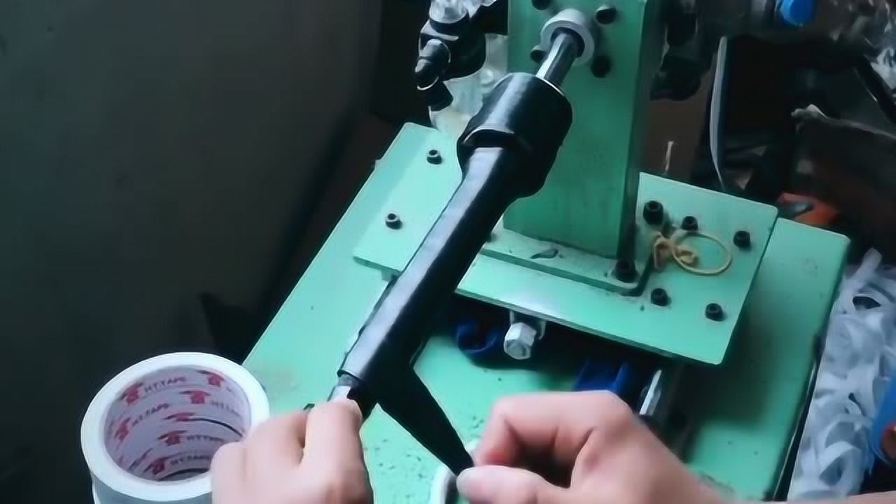 羽毛球拍手柄就是这样制作出来的,本以为步骤会很麻烦,没想到如此简单