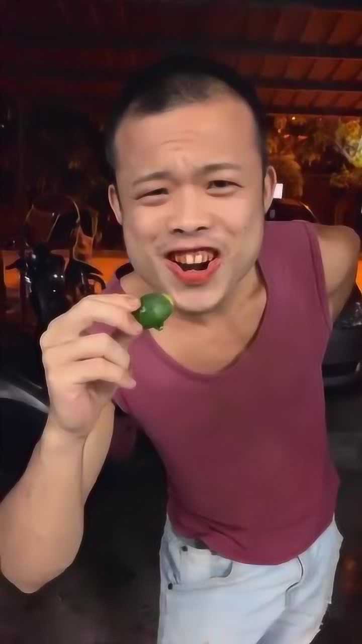 槟榔男神吃槟榔摇摆