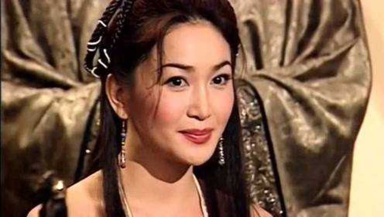 温碧霞版封神榜伯邑考带三件宝物进宫替父求情没想到被妲己戏弄