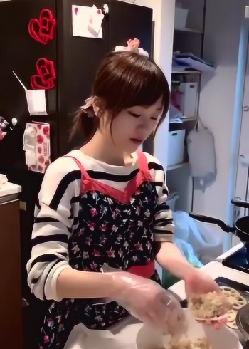 中国人在日本这娶的日本老婆太漂亮了还很贤惠温柔