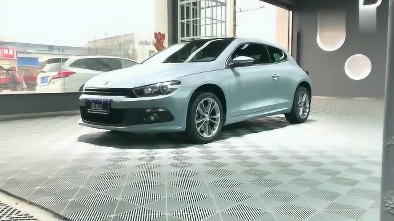 "水泥灰"大众尚酷,非常适合女孩子的车型,开出去太有范了!