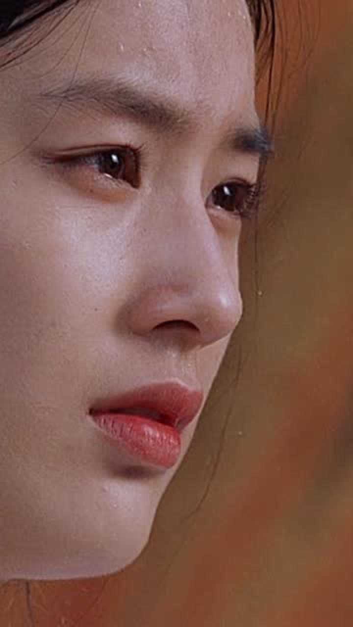 《功夫》:电影中黄圣依演的哑巴姑娘太美了,纯情又漂亮!