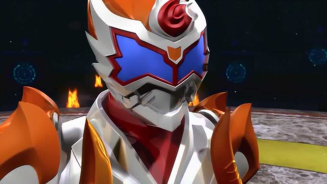 铠甲勇士铠传:垃圾堆里竟然藏了个人,这是睡的多香啊