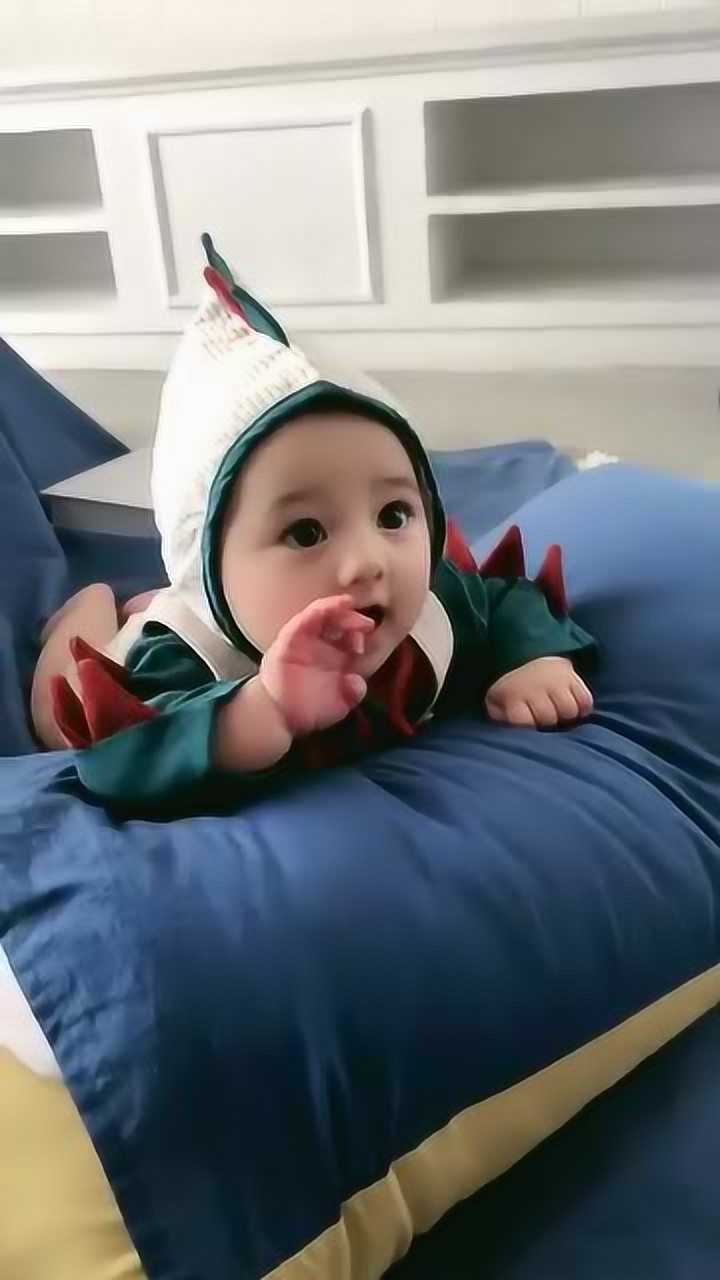 大眼睛萌娃高能卖萌这是照着图纸生的吗rrchenxir