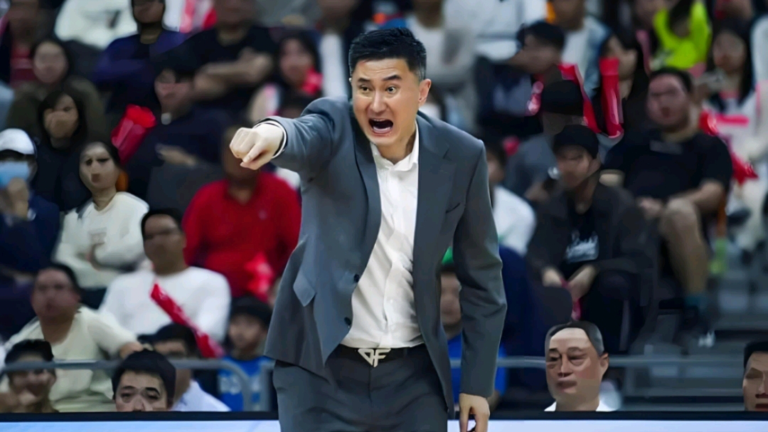 张昊直接传球出界 天津超远压哨三分打进迫近比分