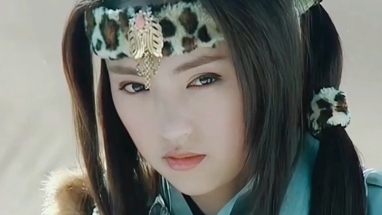 董璇二十年前的妆造,放现在依旧是古装天花板