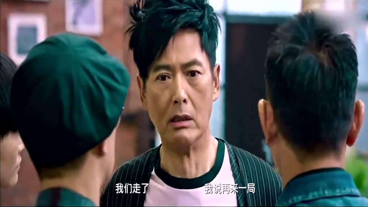 澳门风云3石一坚拿菜刀和学友哥打乒乓球高手过招招招致命