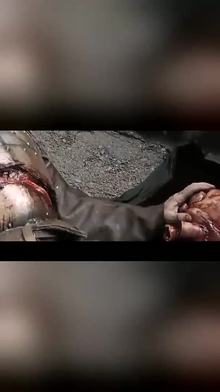 海怪的心脏被挖出来,心脏还在继续跳动