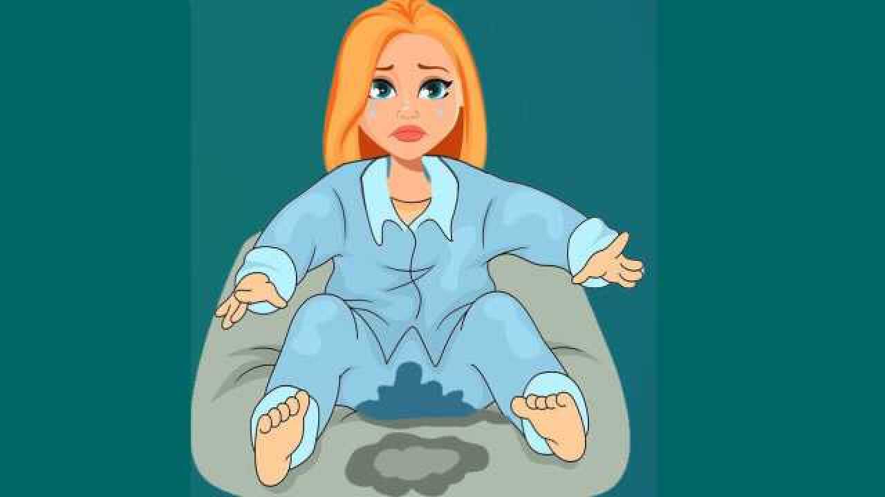 女人已经三十岁晚上睡觉时还会尿床睡觉只能穿着纸尿裤