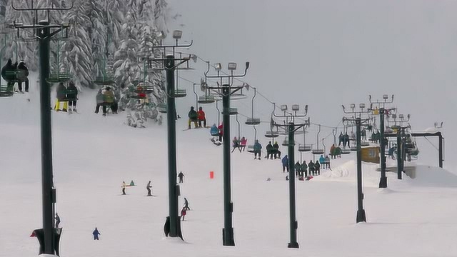 走遍城市 冬季滑雪胜地 美国斯诺考米峰