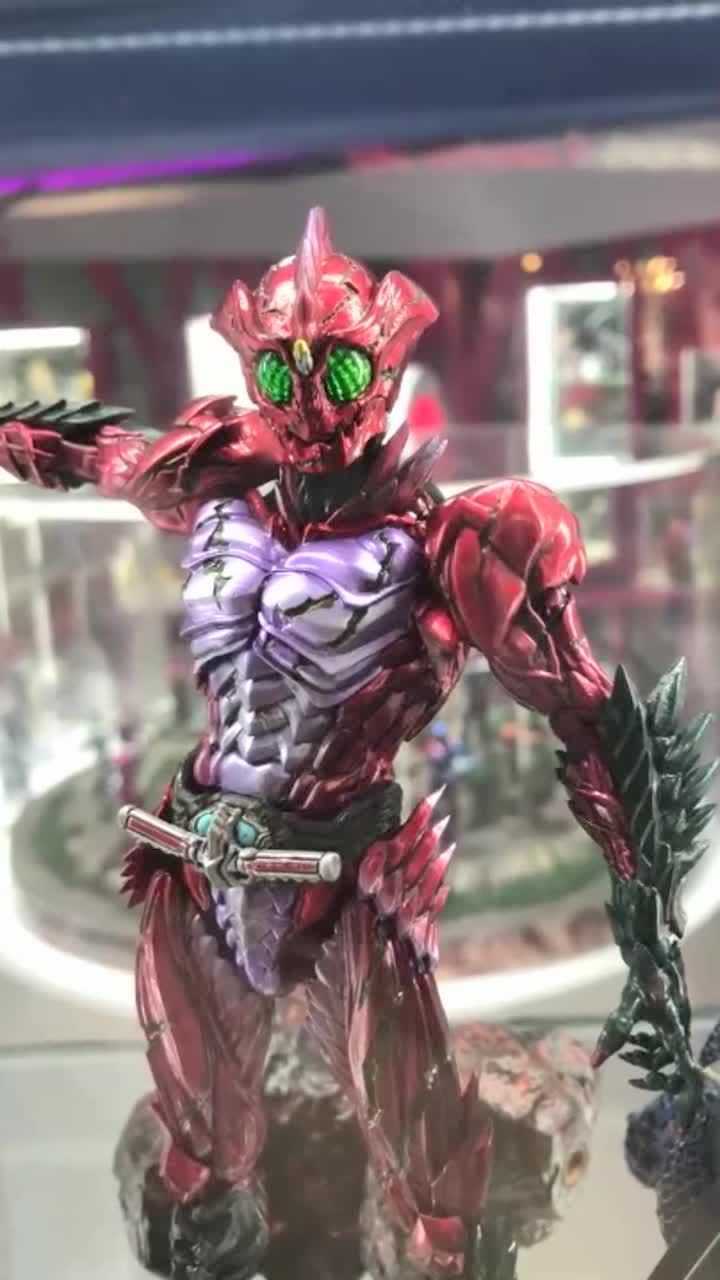 假面骑士amazonalfa,做工这么精细,好想买啊!