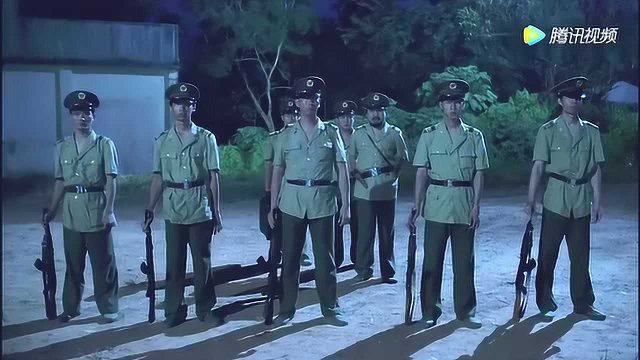 国产凌凌漆行刑队的处决方式把星爷都看呆了