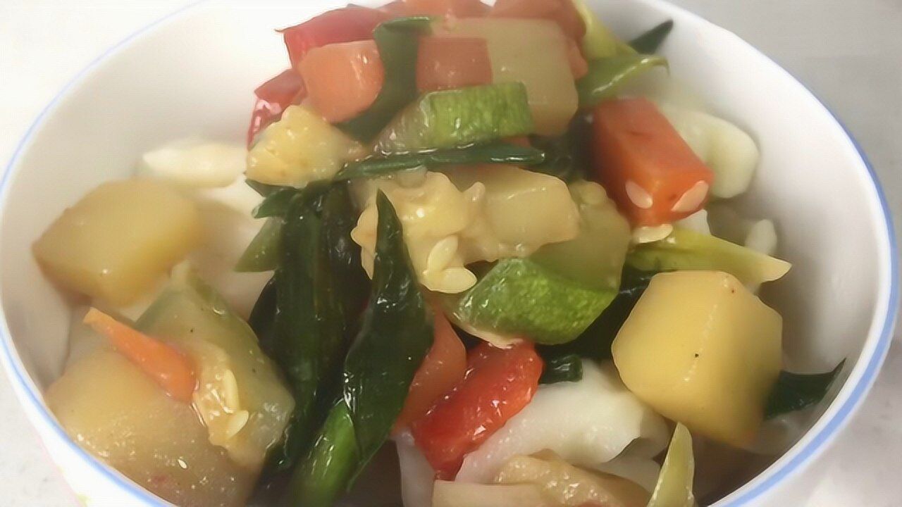 跟大厨学的烩捞面的做法,难怪饭店做得这么好吃,原来有诀窍