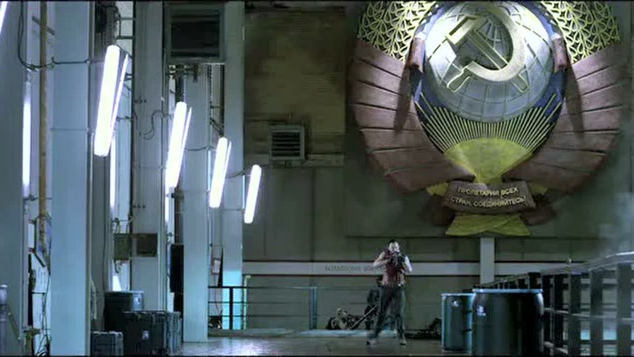 生化危机5突击队成功的潜入地下基地没想到被红后掌握一切行踪