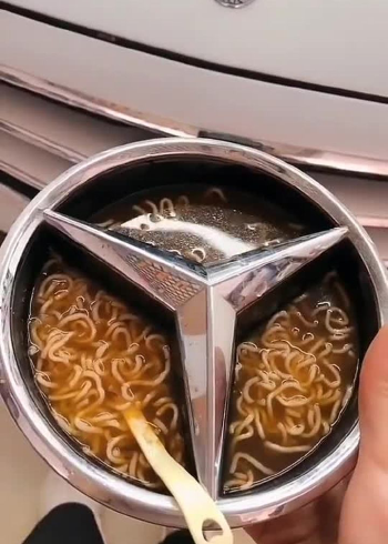终于知道原来奔驰车标,还可以当碗用,涨见识了
