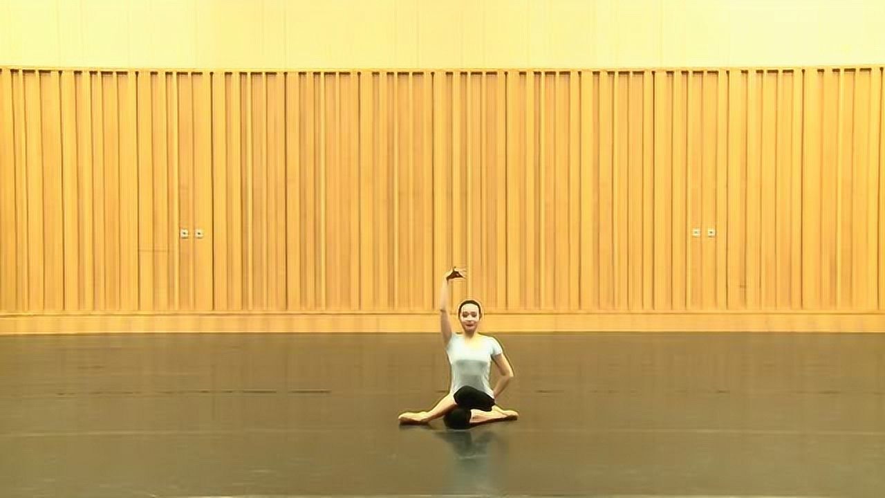 中国舞蹈家协会少儿舞蹈考级第七级:02《小池》