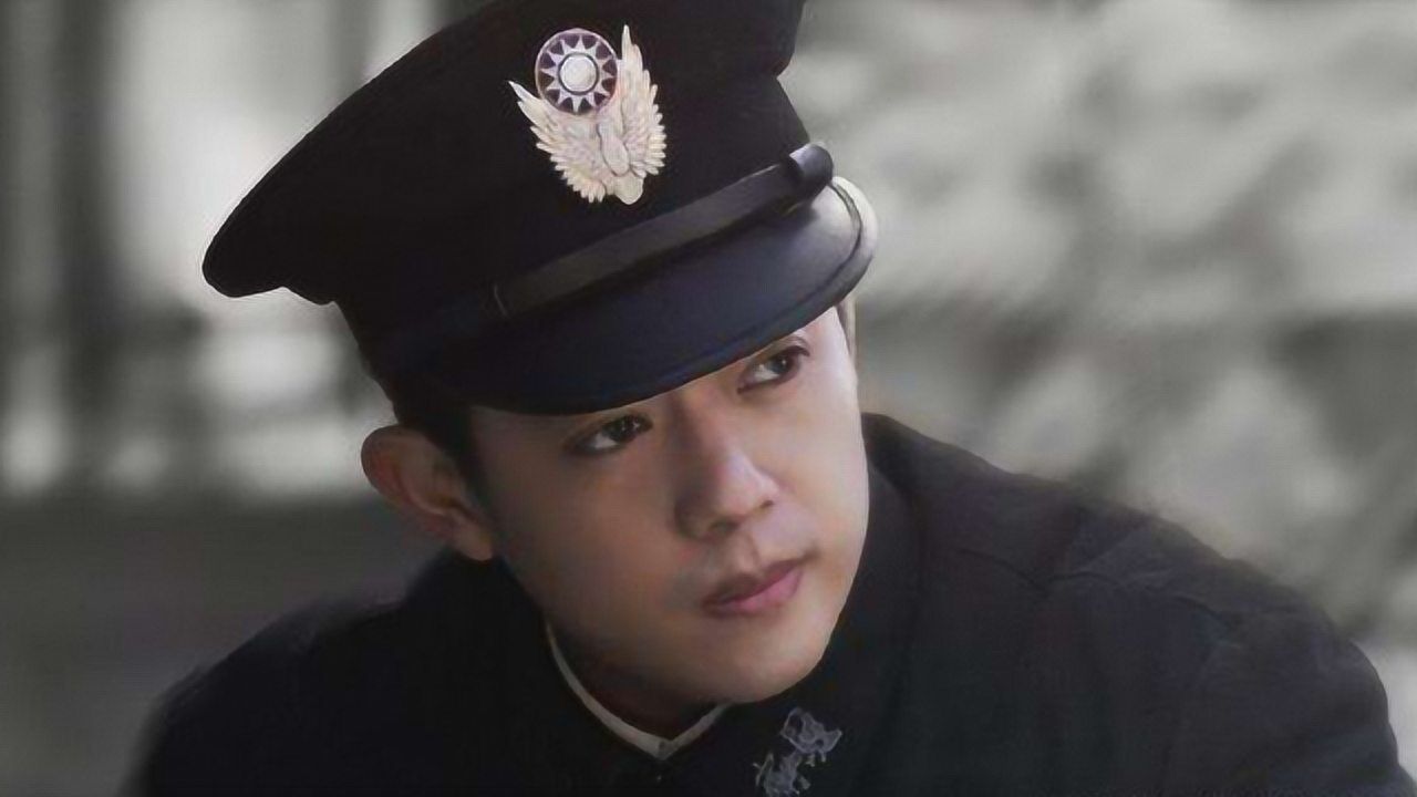 新世界:十七是小红袄?纽扣和骆驼都是导演给的提示,但没人看懂