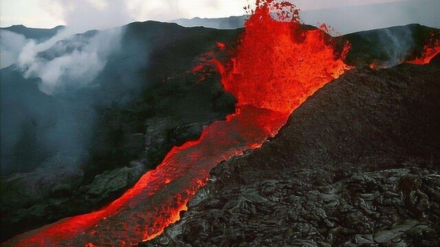 刚向中国提供大量援助,日本就爆发巨大灾情,宣布进入三级戒备