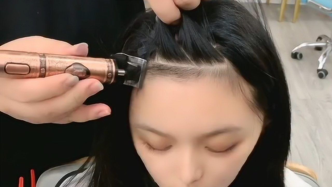 好好的发际线说剃就剃了女孩勇气可嘉太佩服了