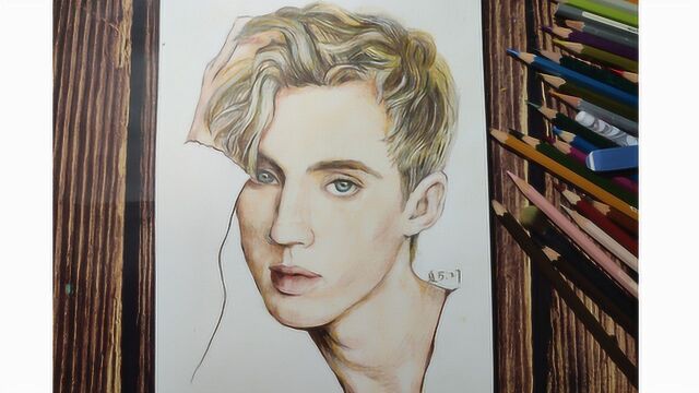 彩铅素描人像男明星Troye Sivan戳爷