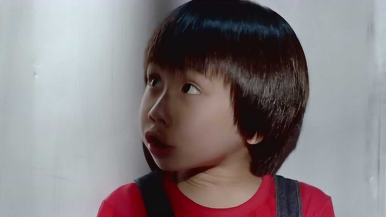 魔翡翠老外竟拿冰淇淋诱惑彬彬竟想要利用魔翡翠的力量怎料彬彬太聪明