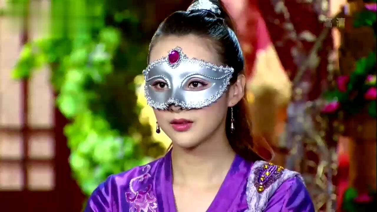 隋唐英雄4太子想摘下月儿的面具没想到月儿因此对太子发火