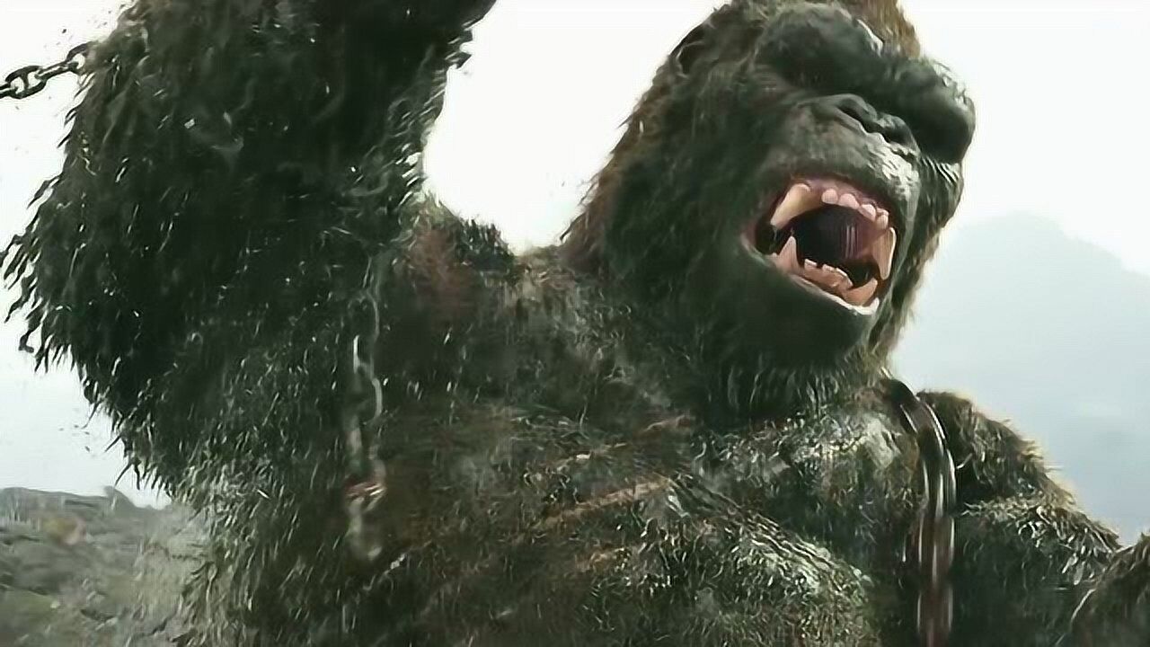 电影金刚骷髅岛伤痕累累的大猩猩为了保护人类与怪兽战斗