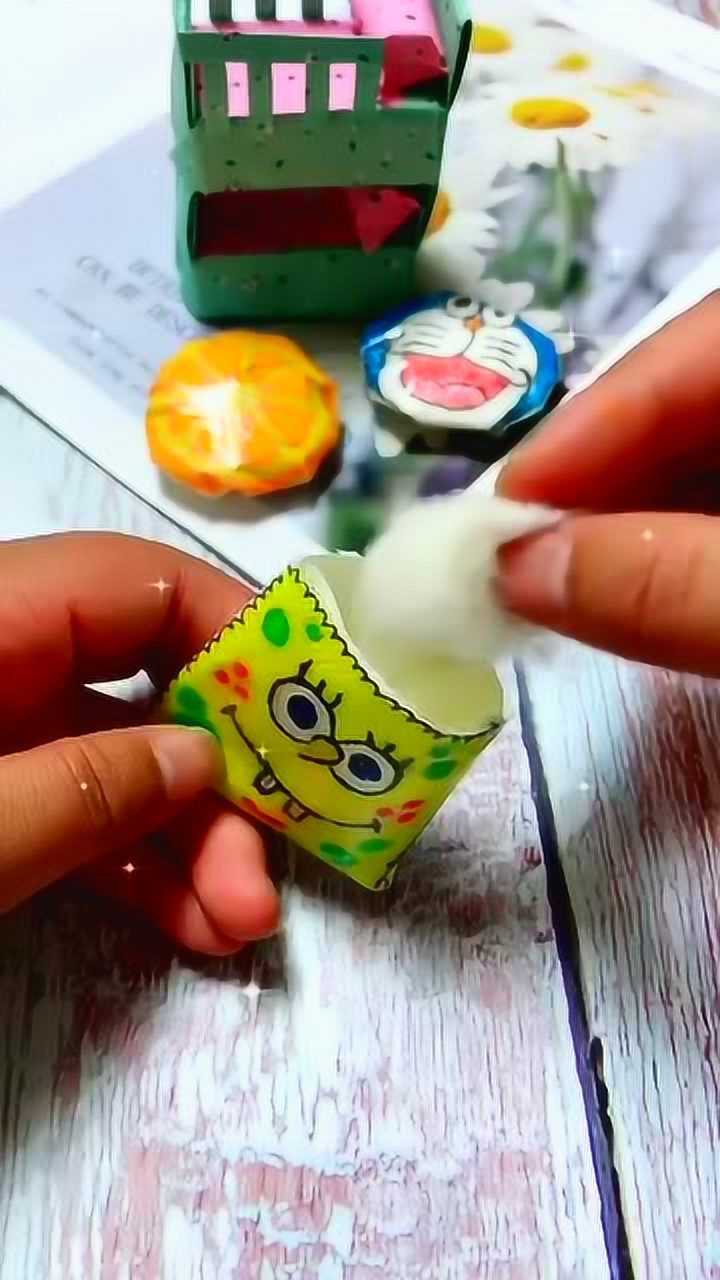 用纸巾也能做简单的解压玩具,你们学会了吗