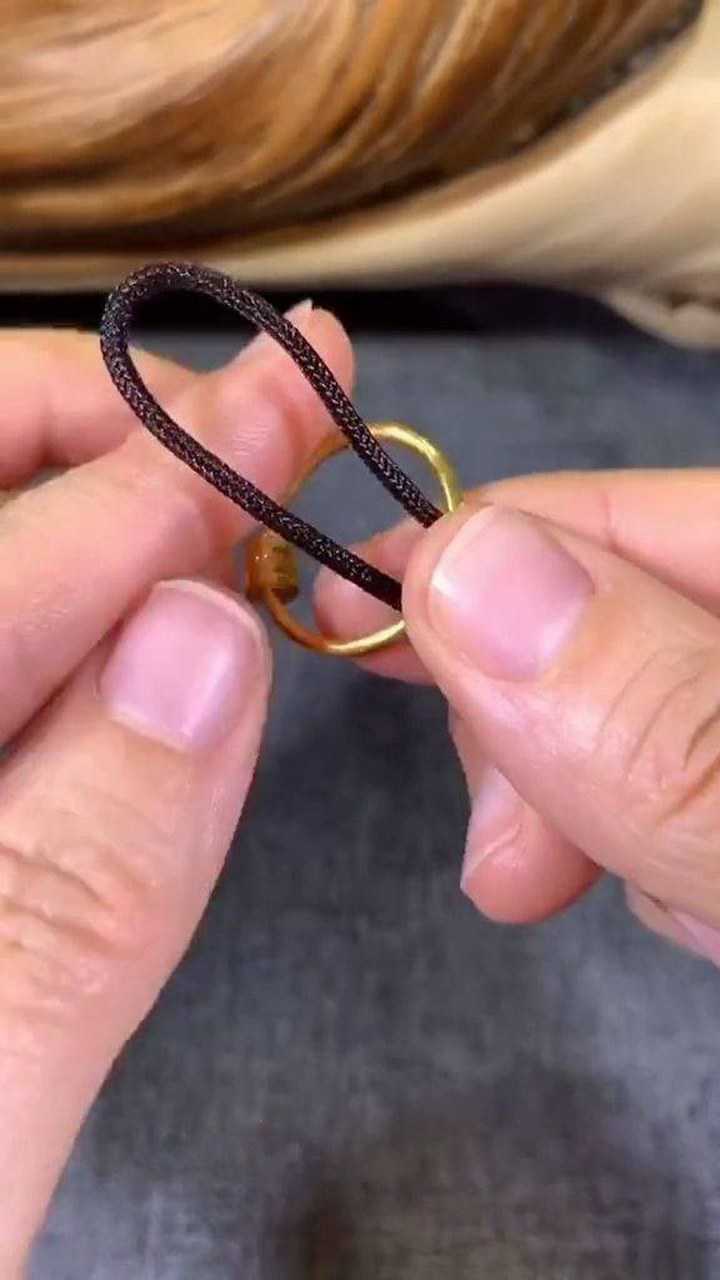 戒指大了或者不想戴了,快速编一条项链绳,你觉得可以吗?