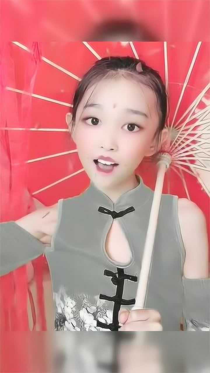 宋小睿赤伶唱得还可以,不过这个妆不太适合!