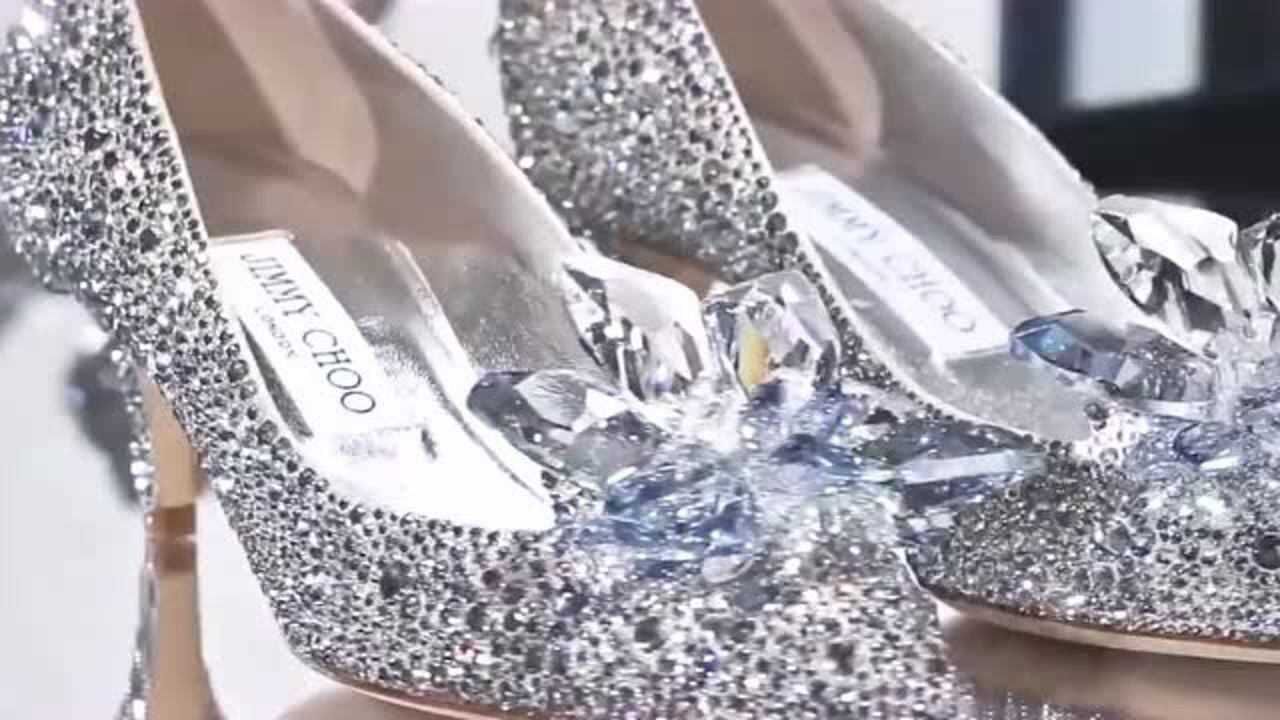 世界上最贵的水晶鞋价值三千万镶满钻石全世界仅此一双