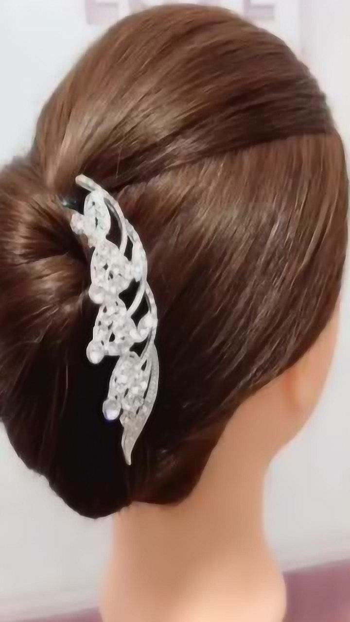 女儿结婚给妈妈这样扎头发,超美!瞬间提升气质